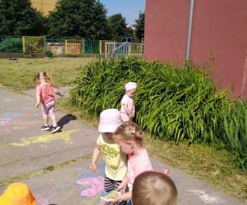 kreslenie na chodník - KVETY