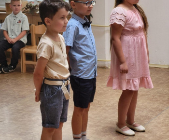 Už ideme do školy, lúčime sa ...
