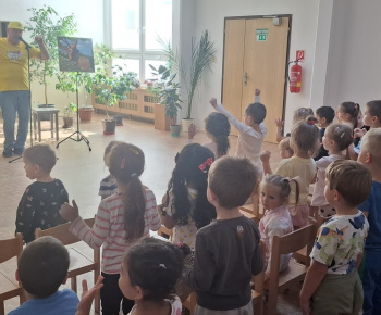 Ujo Ľubo hudobná rozprávka Pampúšik