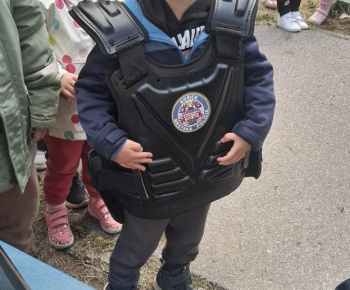 Mestská polícia a psovod
