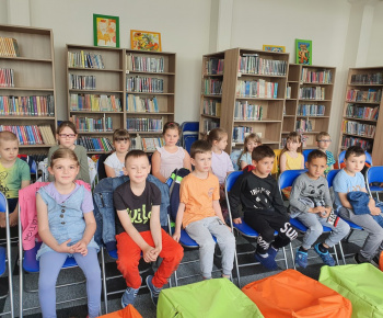 Návšteva ZŠ a knižnice